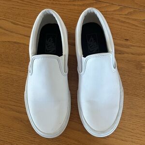 Vans Unisex Classic White Slip-Ons M 8.0 W 9.5